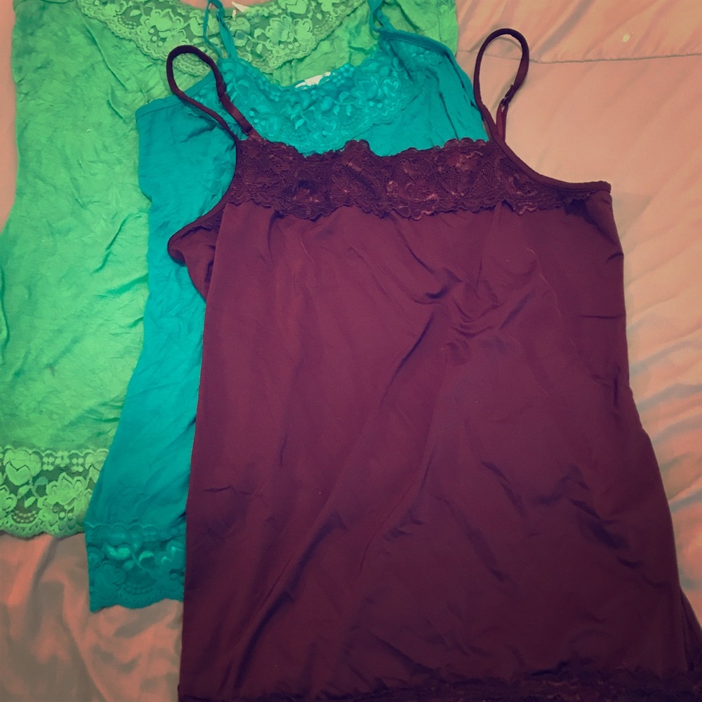 Like new lace trim camis.